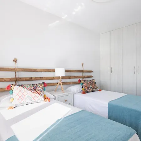 Living Canteras Homes - Bright Beachfront